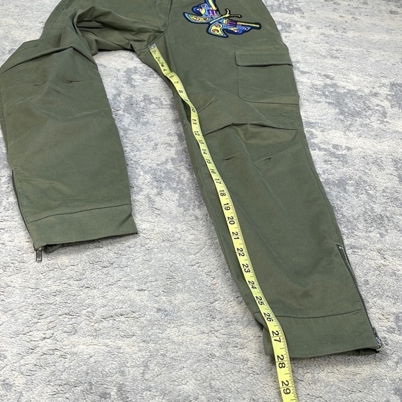 NWT Jeremy Scott Military Green High Rise Cargo Pants Butterfly Guns Patch Sz 8 - Picture 16 of 16